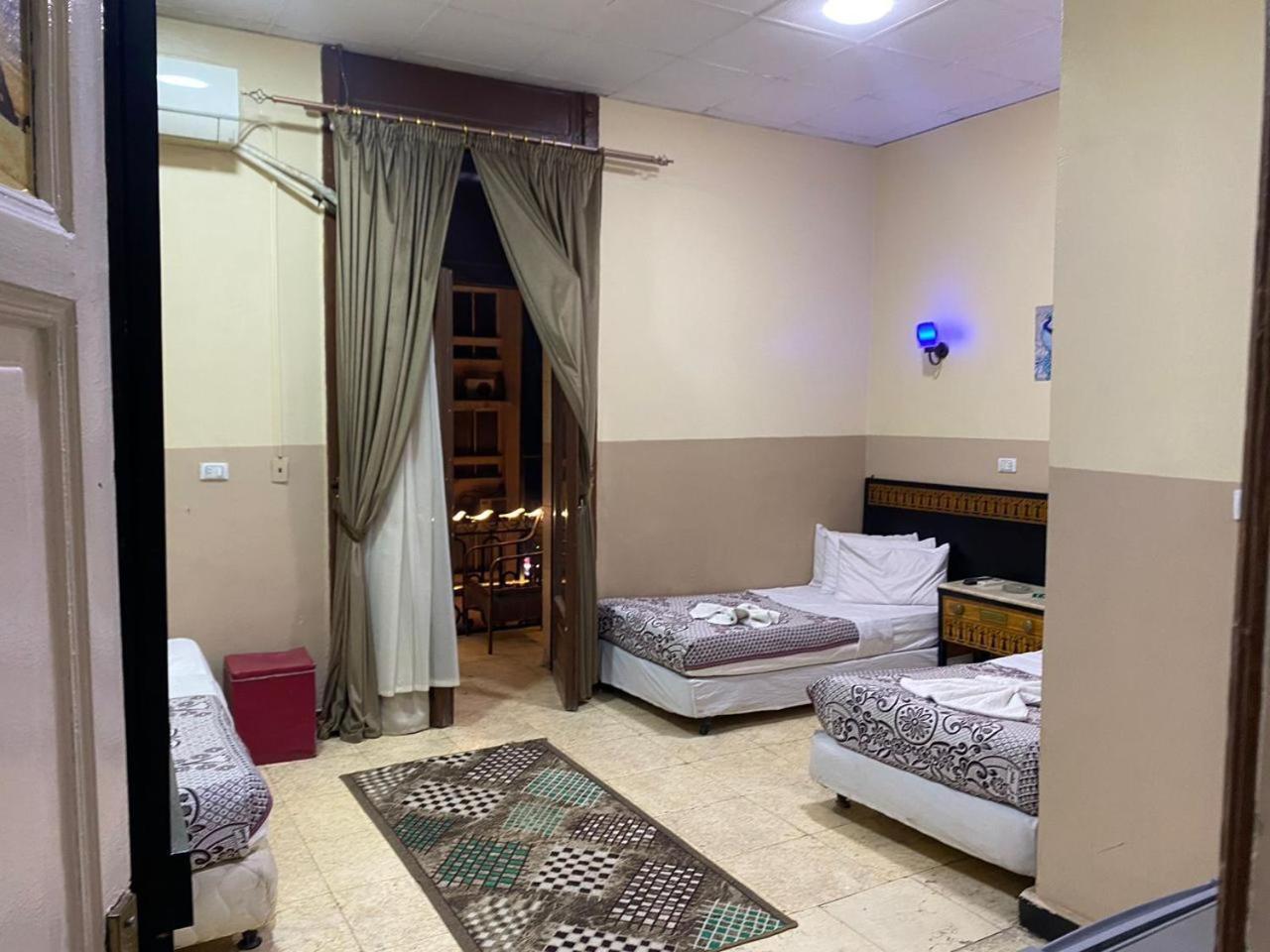 One Season Hostel Cairo Exterior photo