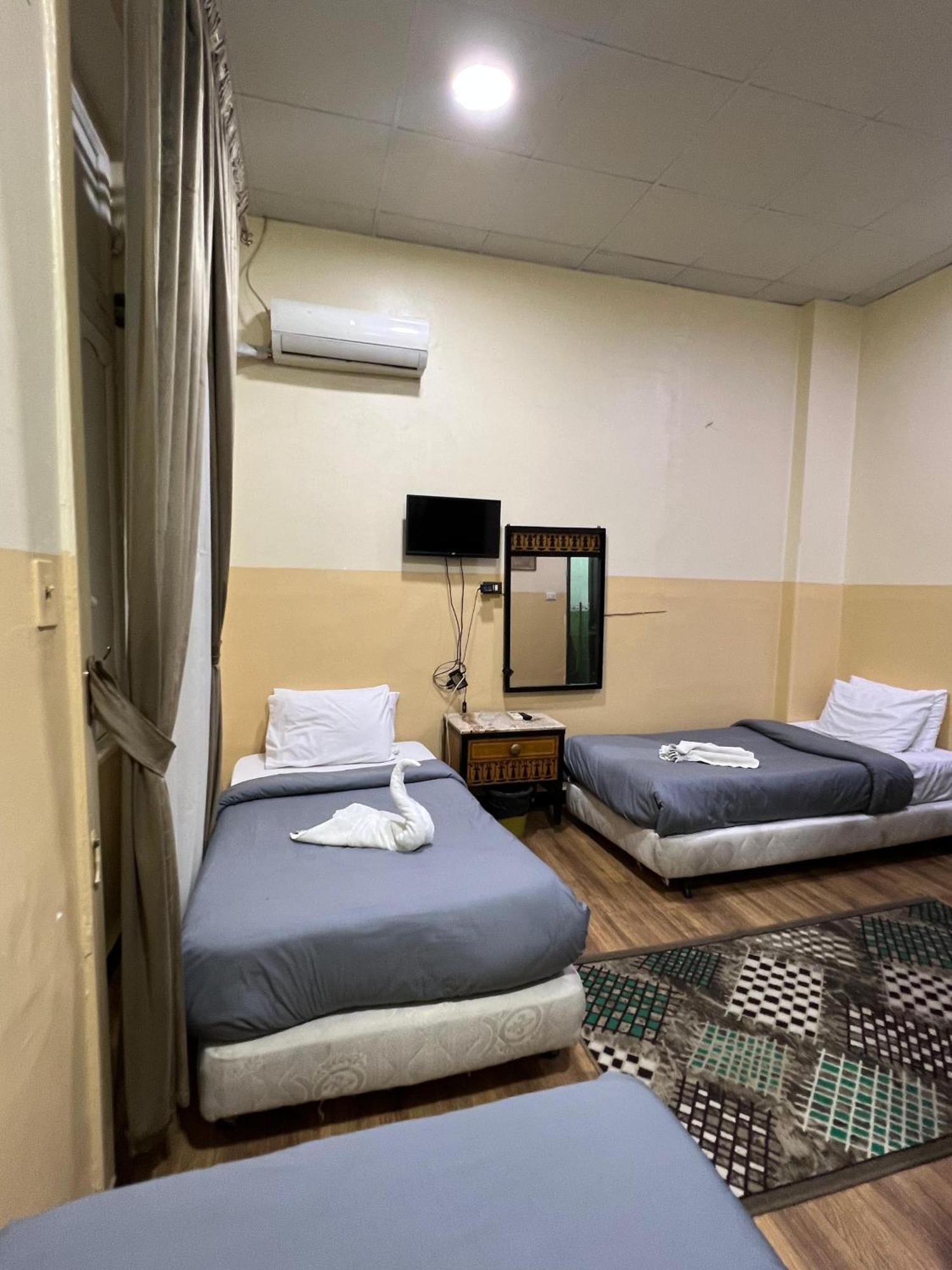 One Season Hostel Cairo Exterior photo